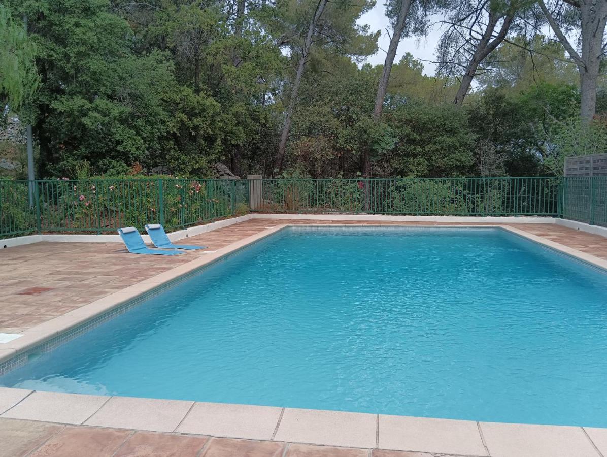 Petite Maison Au Calme - Piscine En Copropriete, Terrasse, Mer, Clim Vallauris Exterior foto